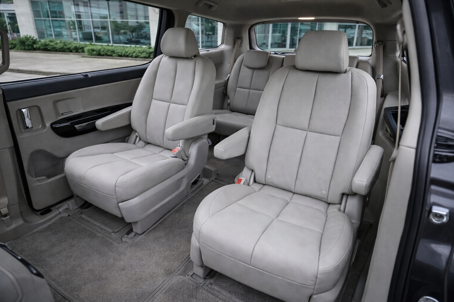Kia Carnival Interior